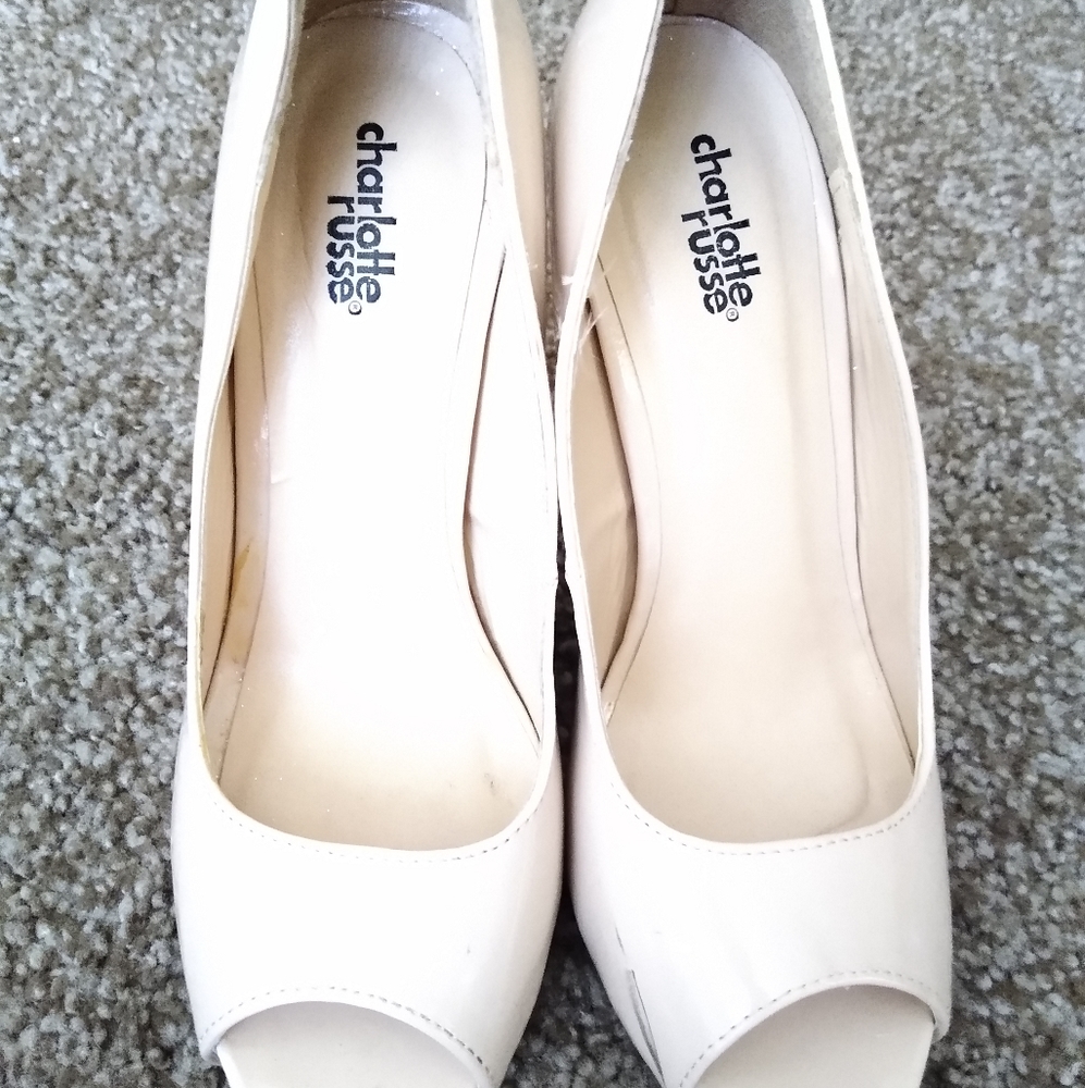 Nude Heel's